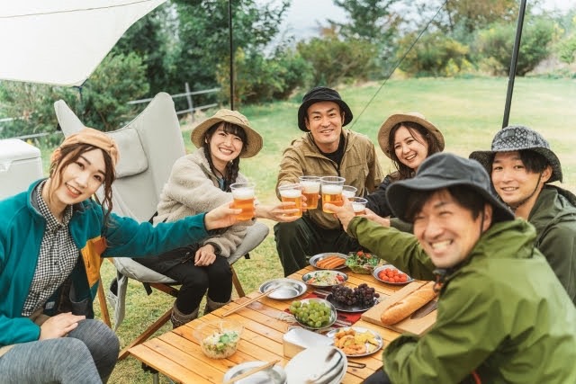 最高のコミュニケーションで最高のキャンプ飯をいただく