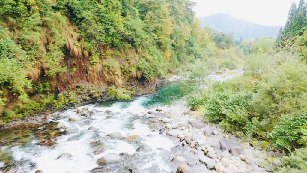 石徹白川